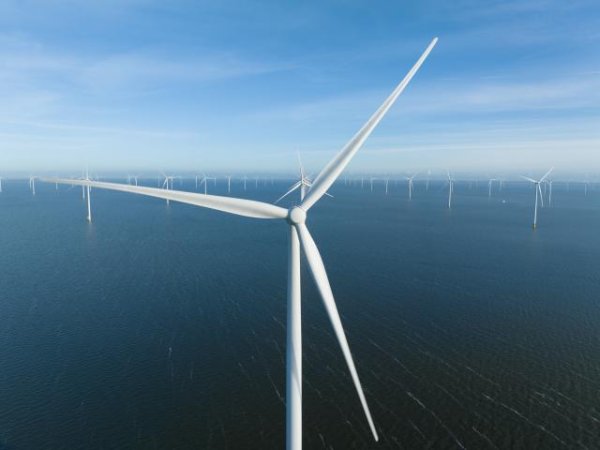 股策略 大金重工为“H”冲锋，风电塔筒龙头也拟加入“赴港上市潮“，应收账款却高企